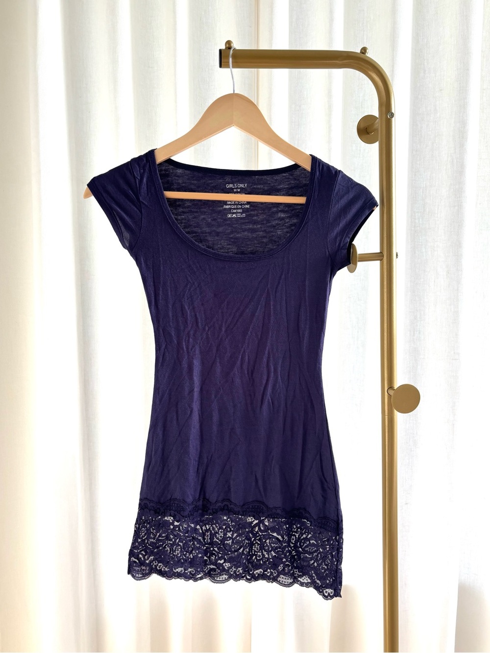 Navy Cap-Sleeve Scoop Neck Top with Lace Hem Approx Size Xs